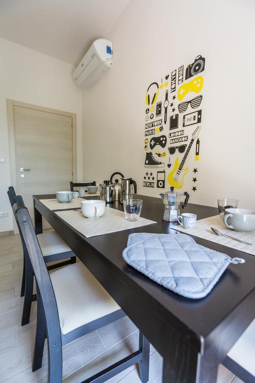 Bologna Butterfly Apartment Lippo Bagian luar foto