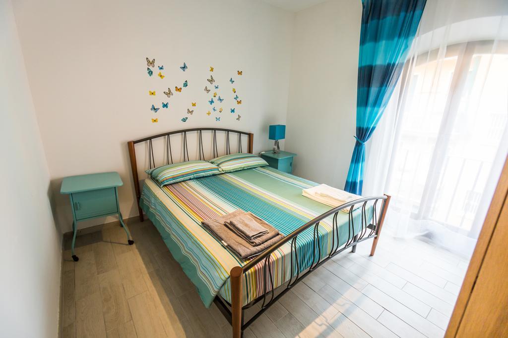 Bologna Butterfly Apartment Lippo Bagian luar foto