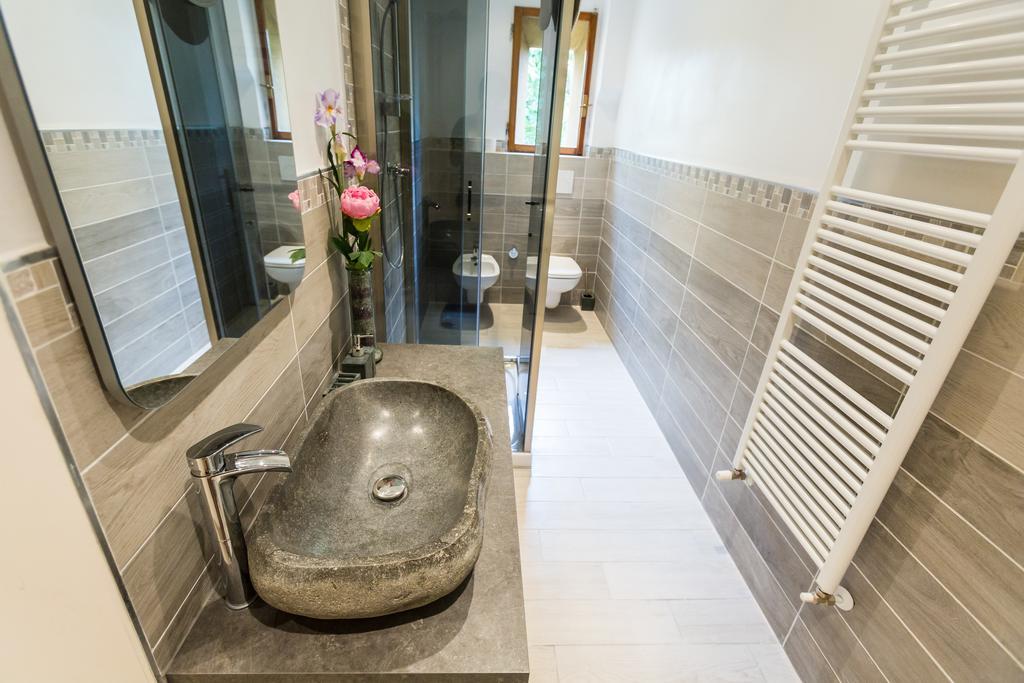 Bologna Butterfly Apartment Lippo Bagian luar foto