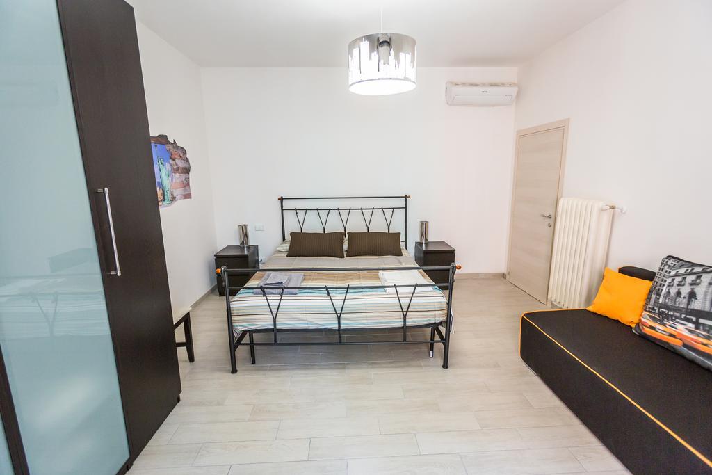 Bologna Butterfly Apartment Lippo Bagian luar foto