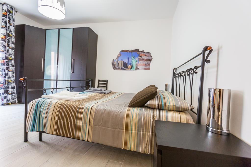 Bologna Butterfly Apartment Lippo Bagian luar foto